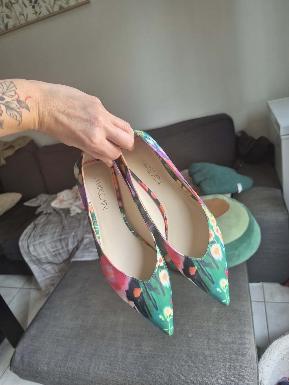 Marc Cain Green Floral Pointed-Toe Flats